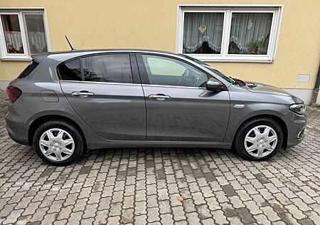 Fiat Tipo 1.6 MultiJet LOUNGE LOUNGE