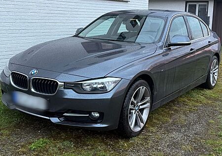 BMW 316i Sport Line Sport Line