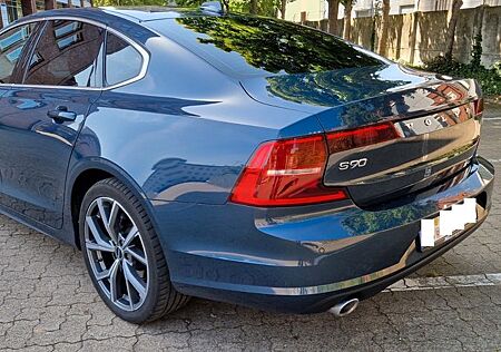 Volvo S90 Lim. Momentum Pro