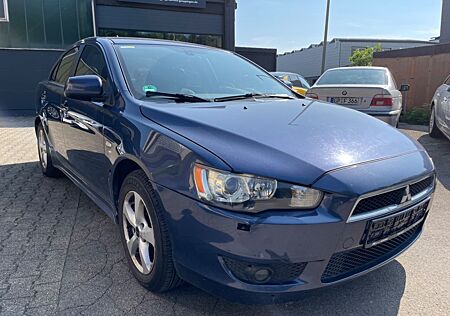 Mitsubishi Lancer Lim. Invite LEDER/KLIMA/AHK/SHZ