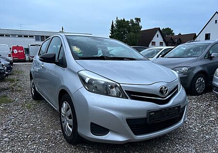 Toyota Yaris 1,0-l VVT-i Life Cam Multi Navi