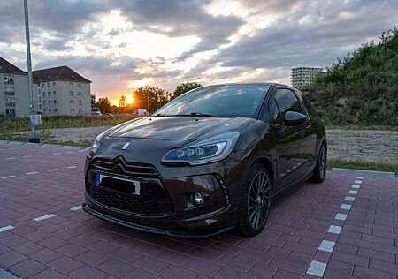 DS Automobiles DS 3 DS3 BlueHDi 100 SoChic SoChic