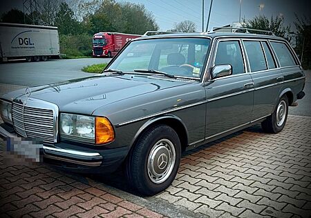 Mercedes-Benz 280 280TE 6-Zylinder Anthrazit