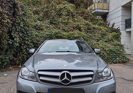 Mercedes-Benz C 180 gebraucht kaufen Mercedes-Benz C 180 BlueEFFICIENCY Coupé -