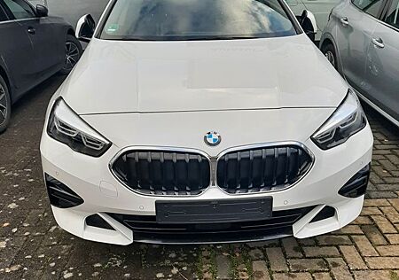 BMW 218i Gran Coupé Sport-Line Navi-LED-17"Alu-PDC