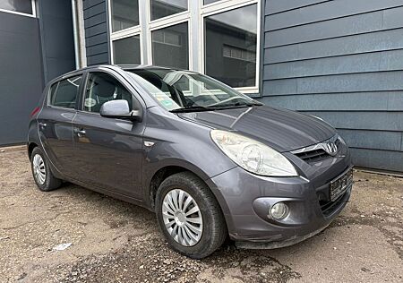 Hyundai i20 Classic/ 8 Fach Bereifung