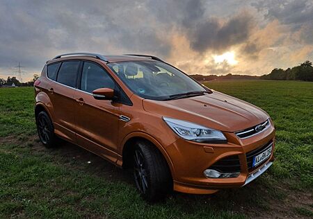 Ford Kuga 2,0 TDCi 4x4 132kW Individual PowerShif...