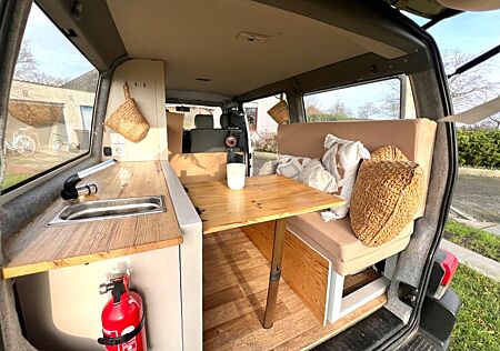 VW T4 Caravelle Volkswagen T4 Camper Van 2.4 l AAB in Top Zustand