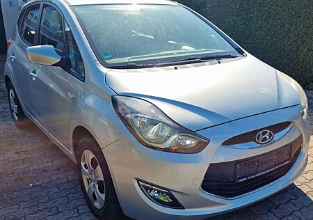 Hyundai ix20 1.6 Style Automatik - Gaspedalumbau links