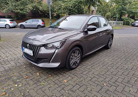 Peugeot 208 PureTech 75 Active Pack sehr gut gepflegt