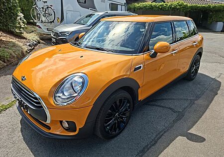 Mini One Clubman , Blickfang in orange :-)