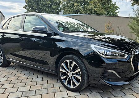 Hyundai i30 1.0 T-GDI YES! +