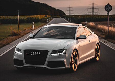 Audi RS5 4.2 FSI S tronic quattro