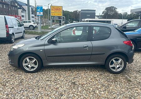 Peugeot 206 + 1.4 Diesel / Klima / viele Neuteile