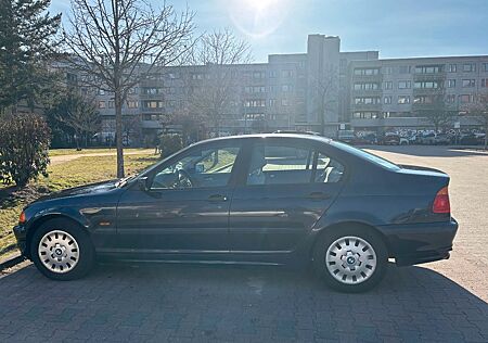 BMW 318i 2001 -