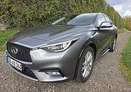 Infiniti Q30 gebraucht kaufen Infiniti Q30 1.6t -