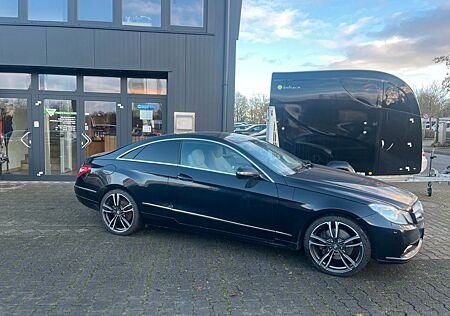 Mercedes-Benz E 350 E -Klasse Coupe CDI BlueEfficiency