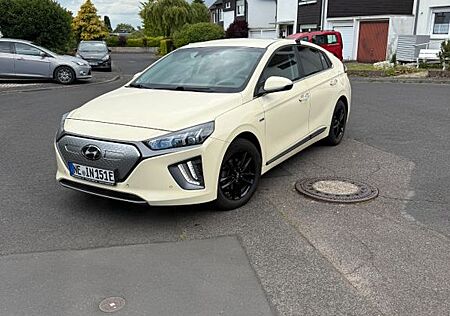Hyundai Ioniq ELEKTRO Premium Taxi Wegstreckenzähler