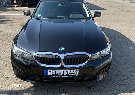BMW 318d Touring -