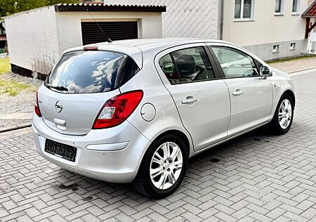 Opel Corsa D 1.4 INNOVATION TÜV KLIMA 8-fach PDC