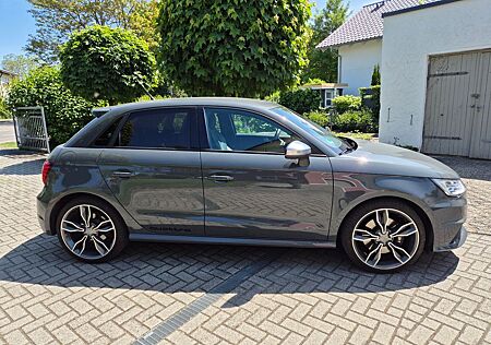 Audi S1 Quattro Sportback Vollleder/TÜV und KD neu!