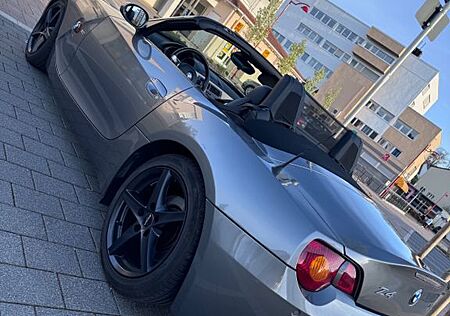 BMW Z4 3.0i - E85 231 Ps TOP ZUSTAND! Cabrio 3.0