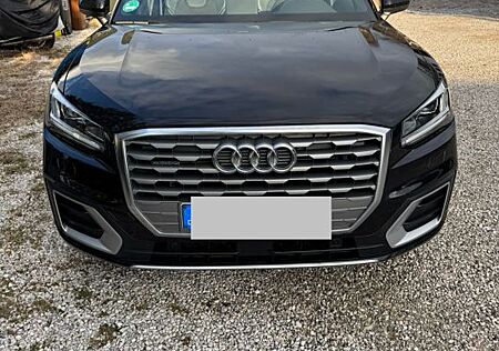 Audi Q2 40 TFSI S tronic quattro sport sport