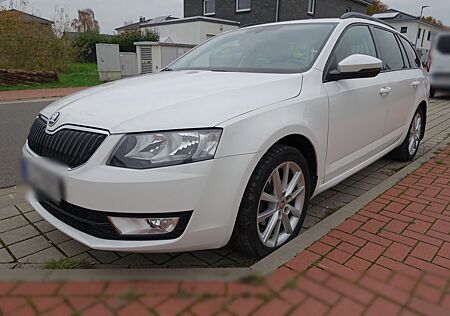 Skoda Octavia Combi 1.6 TDI Elegance AHK DSG Euro6