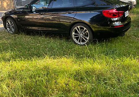 BMW 320 gebraucht kaufen BMW 320d xDrive Touring Sport Line Automatic Spo...
