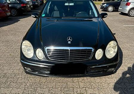 Mercedes-Benz E 240 4MATIC ELEGANCE Elegance