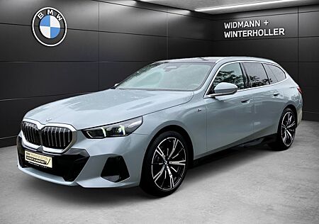 BMW 520d xDrive Touring M Sport HUD DA Pro Pano AHK
