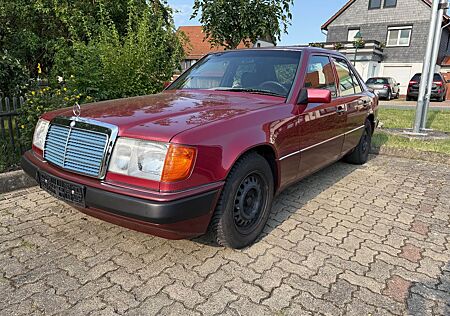 Mercedes-Benz E 230
