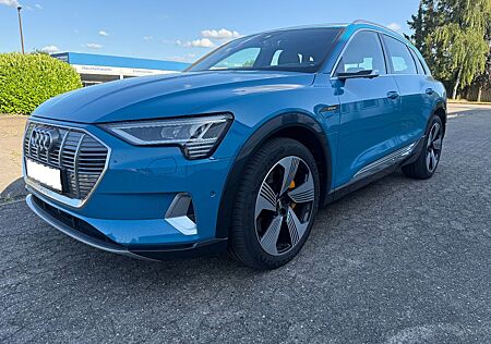 Audi e-tron 55 quattro advanced Vollausstattung!