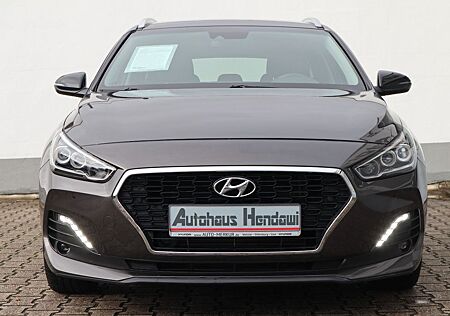 Hyundai i30 cw YES! Plus/Automatik/Navi/Shz/Kamera