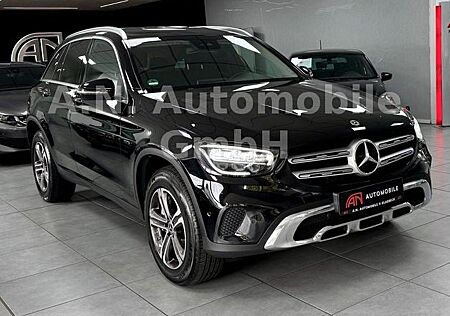 Mercedes-Benz GLC 300 GLC 300e 4Matic*Kamera*LED*Navi*Standhz*SHZ*PDC