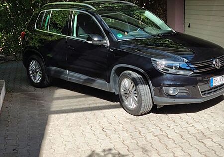 VW Tiguan Volkswagen 2.0 TDI BlueMotion Tech Sport & Style...