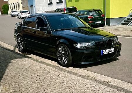 BMW 320i -