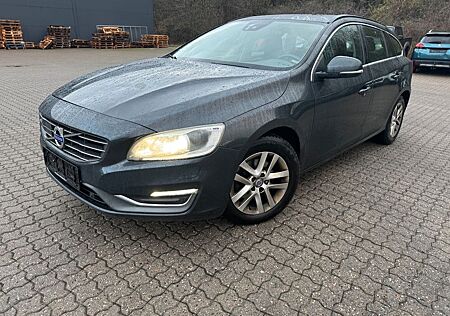 Volvo V60 Kombi 200PS 2.0 Momentum 78854