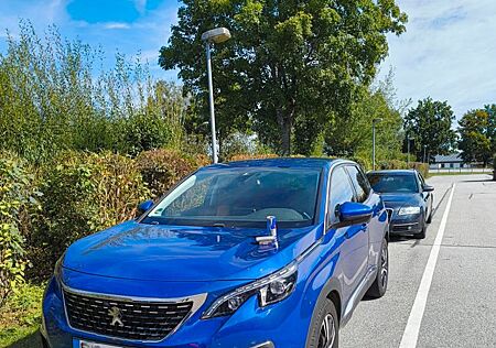 Peugeot 3008 1.5 BlueHDi 130 EAT8 Allure TÜV Neu!!!