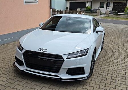 Audi TT Coupe 2.0 TFSI S tronic quattro -
