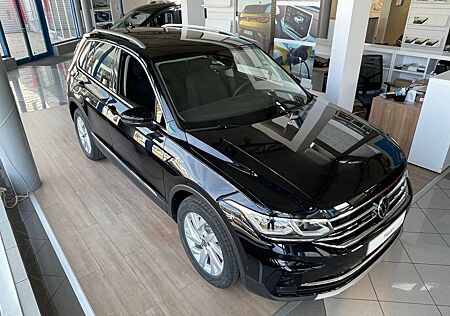 VW Tiguan Volkswagen 1.4 TSI PHEV DSG Elegance AHK Pano Matrix