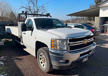 Chevrolet Silverado 3500HD 4x4, VOLL, 6,6l V8 DURAMAX