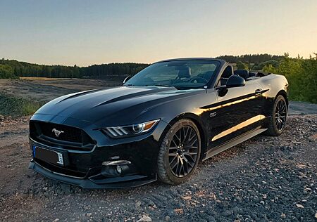 Ford Mustang 5.0 V8 GT Cabrio KW V3 Gewindefahrwerk