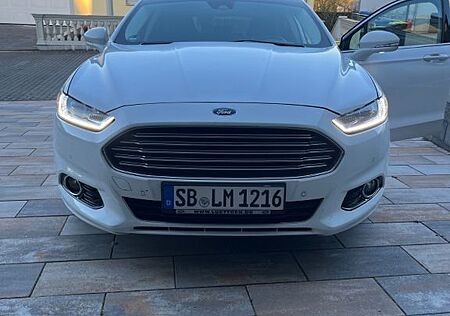 Ford Mondeo 2,0 TDCi Turnier Titanium AHK LED RFK LKH
