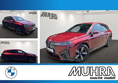 BMW iX xDrive40 Sportpaket 21" Autobahnas AHK PA Pro
