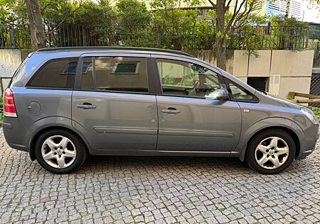 Opel Zafira 1.6 Twinport - 7 Sitzer Klima TÜV 11/2025
