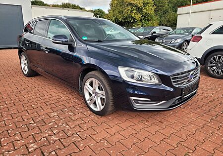 Volvo V60 gebraucht kaufen Volvo V60 Kombi Summum AWD*BI-XENON*TOP AUSSTATTUNG*