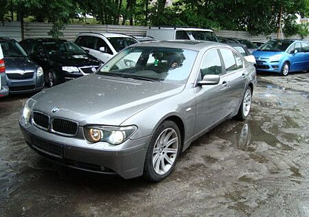 BMW 745i A VOLLLLLLL