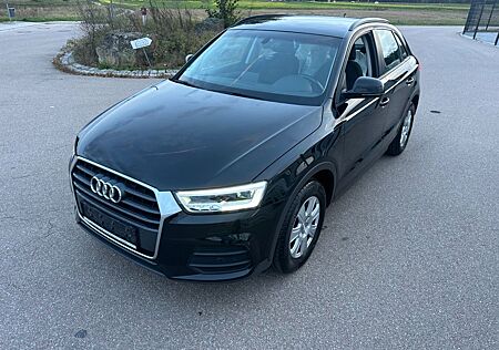 Audi Q3 1.4TFSI *LED*Navi*SHZ*ALU*