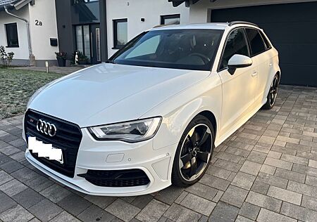 Audi S3 Sportback S-Tronic quattro 300 PS